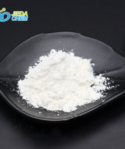 The white powder salicylic acid placed in the black plate